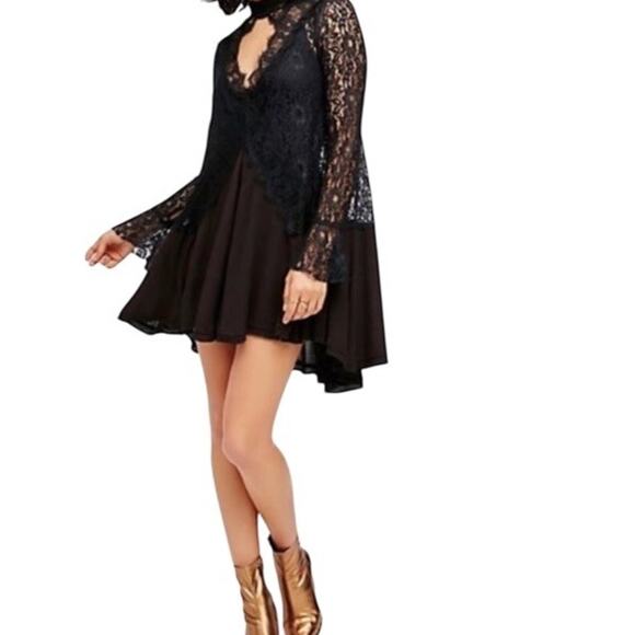 Free People Tell Tale Lace Tunic Whimsigoth Black Lace Keyhole Flutter Sleeve L - Picture 8 of 16
